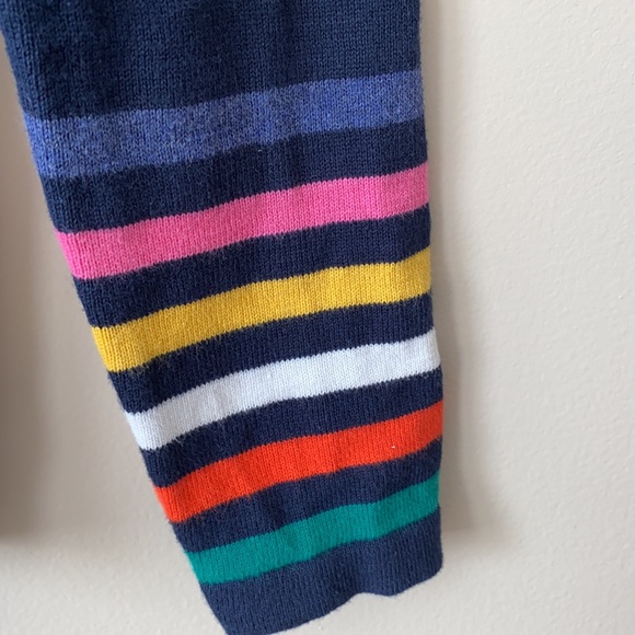 🌟Host Pick🌟Tommy Hilfiger Rainbow Striped Sleeve Sweater - Picture 4 of 8